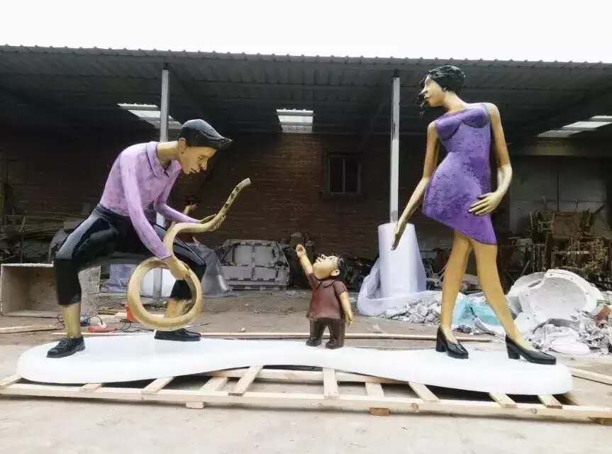 哈爾濱玻璃鋼雕塑公司