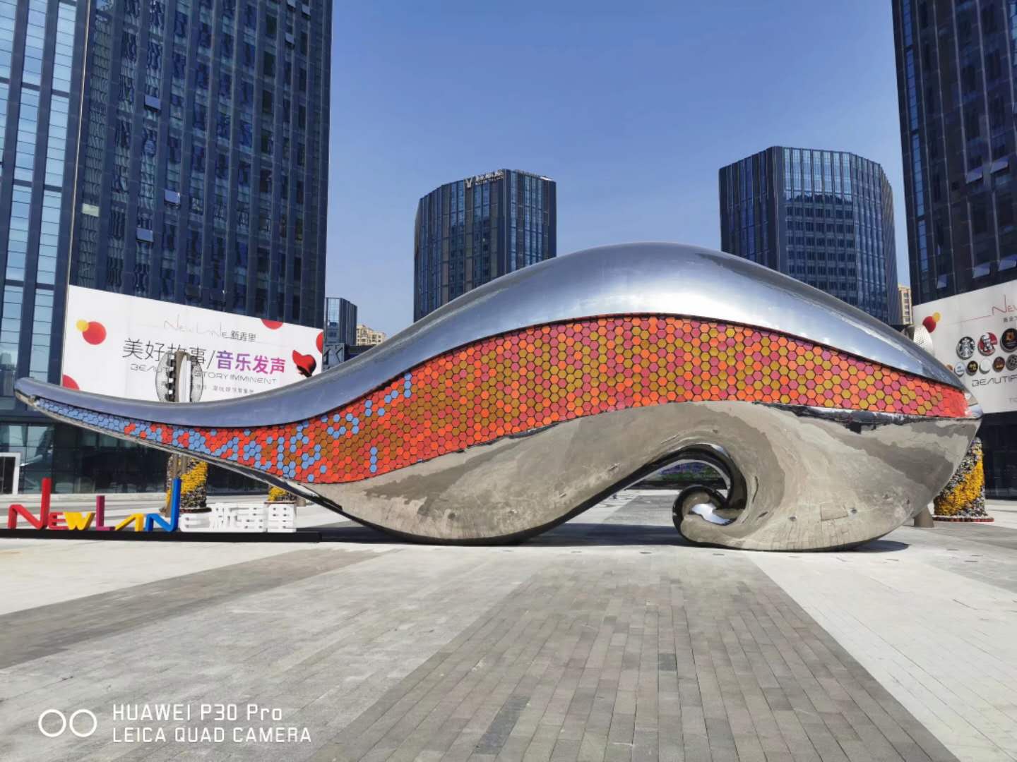 不銹鋼雕塑設計